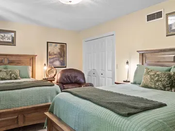 The Outdoorsman guest room at L & D Farms in Ooltewah, TN